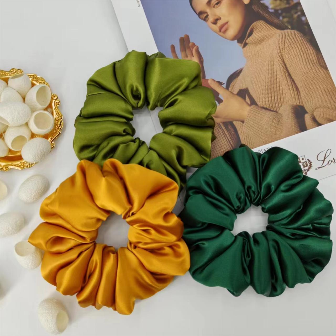 22 momme silk large intestine hair ring pillow hair ring cloud hair ring mulberry silk (down cotton filling)
